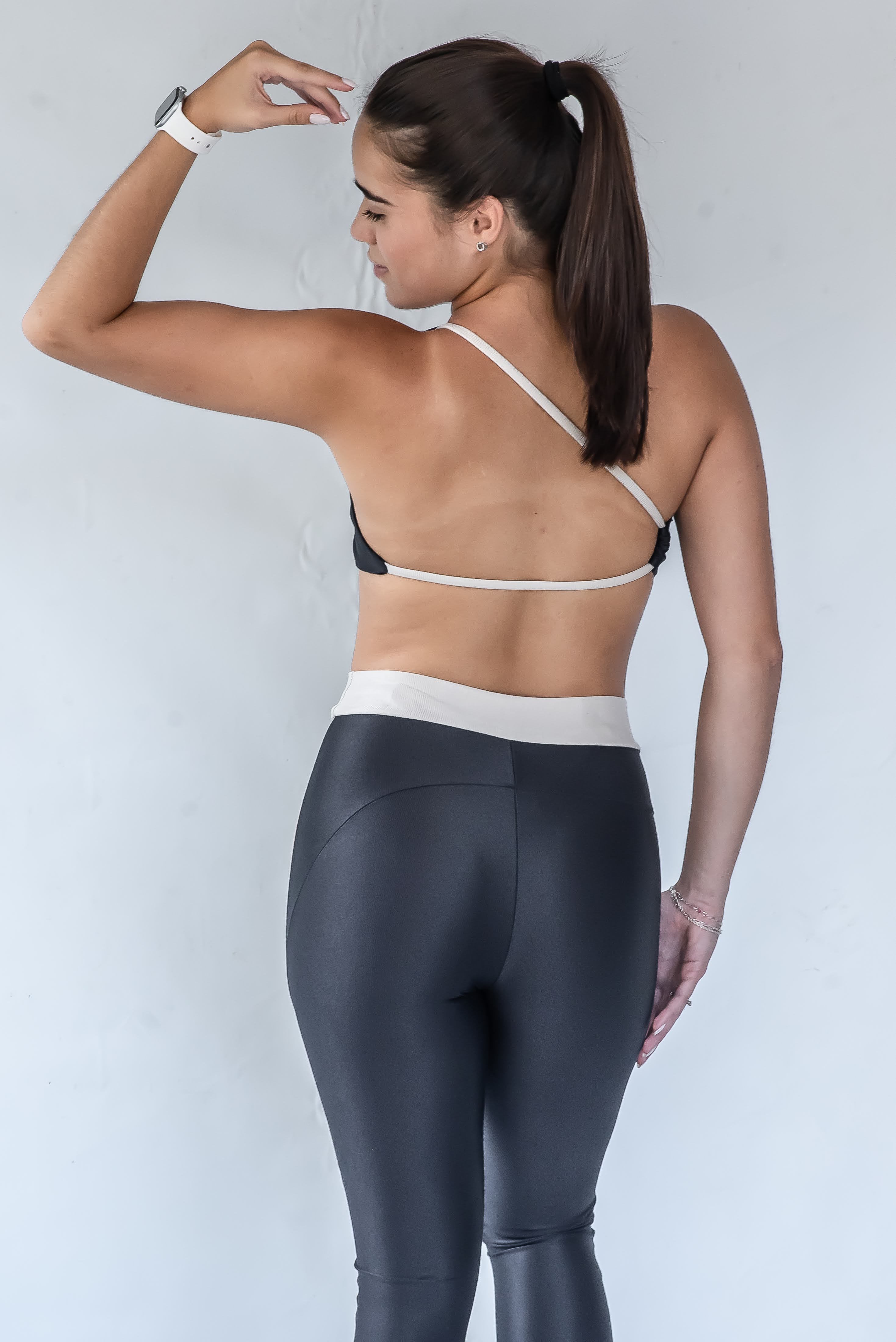 Conjunto preto top tiras - foto 2